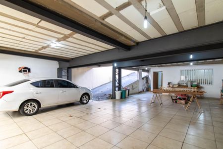 Casa à venda com 370m², 5 quartos e 8 vagasGaragem 