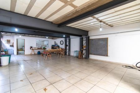 Casa à venda com 370m², 5 quartos e 8 vagasGaragem 