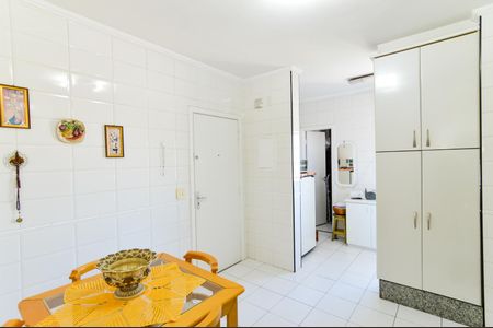 Apartamento à venda com 108m², 3 quartos e 2 vagasCozinha