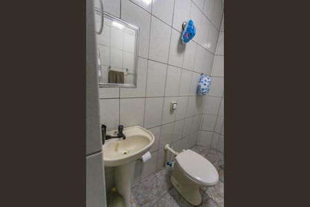 Casa à venda com 121m², 3 quartos e 2 vagasBanheiro 2