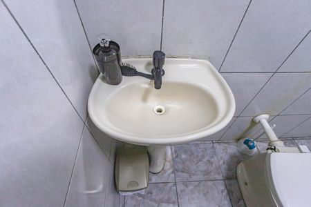 Casa à venda com 121m², 3 quartos e 2 vagasBanheiro 2