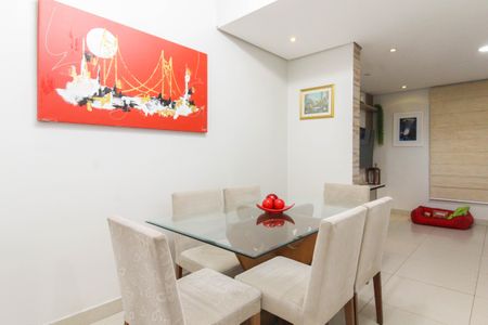 Casa para alugar com 155m², 4 quartos e 2 vagasSala