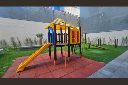 Apartamento à venda com 40m², 2 quartos e sem vagaÁrea comum - Playground