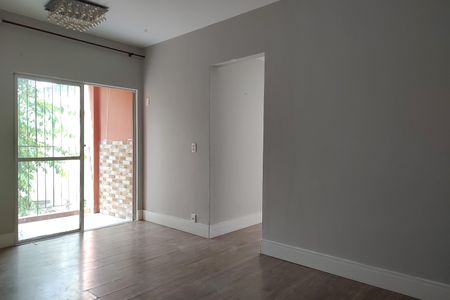 Apartamento à venda com 52m², 2 quartos e 1 vaga Apartamento à venda com 52m², 2 quartos e 1 vagaSala