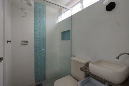 Apartamento à venda com 52m², 2 quartos e 1 vaga Apartamento à venda com 52m², 2 quartos e 1 vagaBanheiro da Suíte