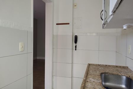 Apartamento à venda com 52m², 2 quartos e 1 vaga Apartamento à venda com 52m², 2 quartos e 1 vagaCozinha - Armários