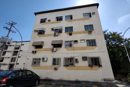 Apartamento à venda com 52m², 2 quartos e 1 vaga Apartamento à venda com 52m², 2 quartos e 1 vagaFachada