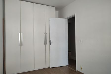 Apartamento à venda com 52m², 2 quartos e 1 vaga Apartamento à venda com 52m², 2 quartos e 1 vagaQuarto 1 - Armários