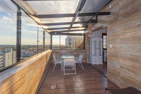 Apartamento à venda com 500m², 3 quartos e 2 vagas Apartamento à venda com 500m², 3 quartos e 2 vagasVaranda gourmet