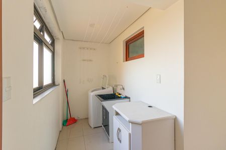 Apartamento à venda com 500m², 3 quartos e 2 vagas Apartamento à venda com 500m², 3 quartos e 2 vagasLavanderia