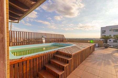 Apartamento à venda com 500m², 3 quartos e 2 vagas Apartamento à venda com 500m², 3 quartos e 2 vagasTerraço/Piscina