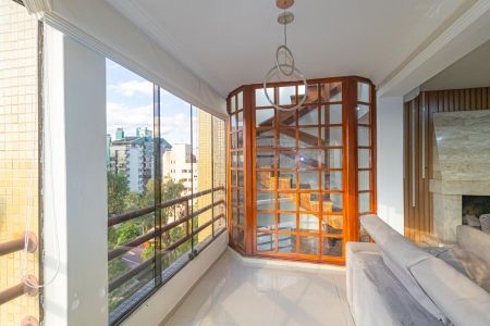 Apartamento à venda com 500m², 3 quartos e 2 vagas Apartamento à venda com 500m², 3 quartos e 2 vagasVaranda da Sala