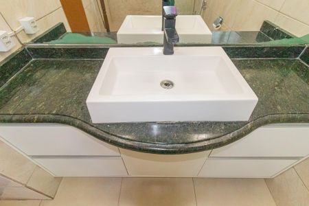 Apartamento à venda com 500m², 3 quartos e 2 vagas Apartamento à venda com 500m², 3 quartos e 2 vagasBanheiro da Suíte