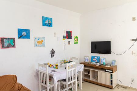 Sala de apartamento para alugar com 2 quartos, 45m² em Cosmos, Rio de Janeiro