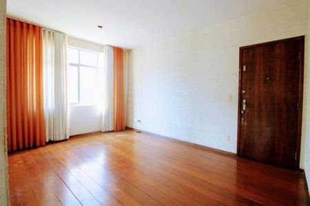 Sala de apartamento à venda com 3 quartos, 78m² em Carlos Prates, Belo Horizonte
