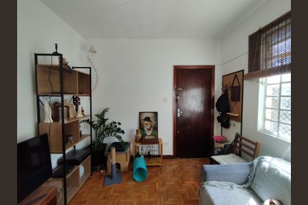 Apartamento à venda com 65m², 2 quartos e 1 vagaSala 