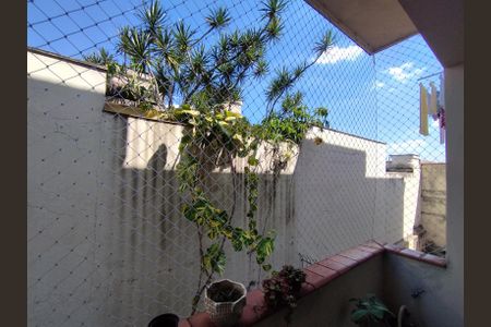 Apartamento à venda com 65m², 2 quartos e 1 vagaÁrea de Serviço