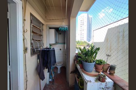 Apartamento à venda com 65m², 2 quartos e 1 vagaÁrea de Serviço