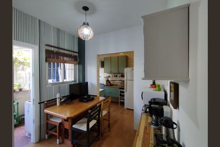 Apartamento à venda com 65m², 2 quartos e 1 vagaCozinha - Torneira