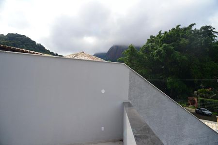 Casa de condomínio para alugar com 552m², 4 quartos e 3 vagas Casa de condomínio para alugar com 552m², 4 quartos e 3 vagasVaranda