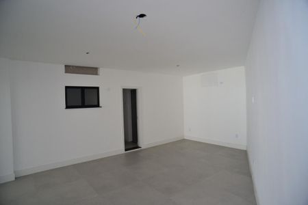 Casa de condomínio para alugar com 552m², 4 quartos e 3 vagas Casa de condomínio para alugar com 552m², 4 quartos e 3 vagasGaragem