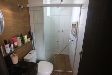 Casa à venda com 210m², 3 quartos e 2 vagasSuite2
