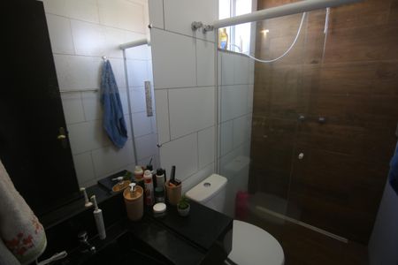 Casa à venda com 210m², 3 quartos e 2 vagasBanheiro
