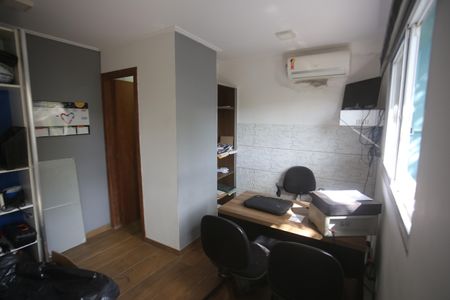 Casa à venda com 210m², 3 quartos e 2 vagasSuite