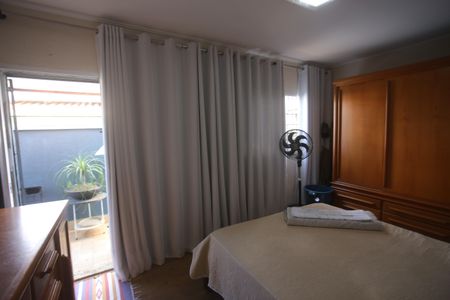 Casa à venda com 210m², 3 quartos e 2 vagasSuite2