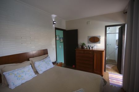 Casa à venda com 210m², 3 quartos e 2 vagasSuite2