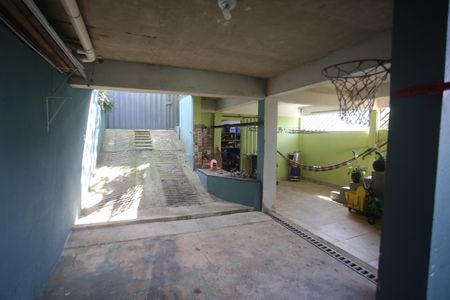 Casa à venda com 210m², 3 quartos e 2 vagasArea comum