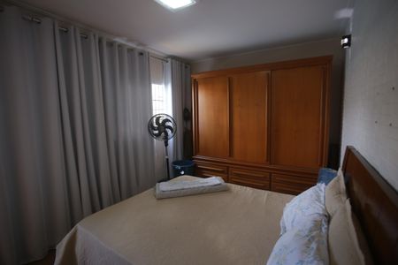 Casa à venda com 210m², 3 quartos e 2 vagasSuite2
