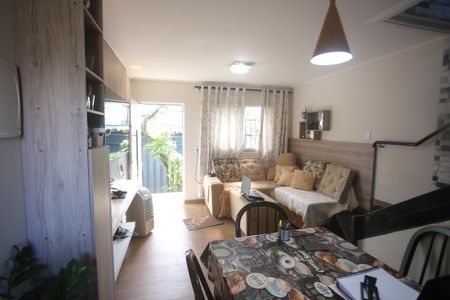 Casa à venda com 210m², 3 quartos e 2 vagasSala