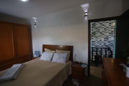 Casa à venda com 210m², 3 quartos e 2 vagasSuite2