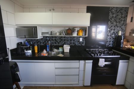 Casa à venda com 210m², 3 quartos e 2 vagasCozinha