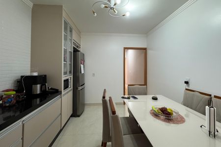 Casa para alugar com 206m², 3 quartos e 2 vagasCozinha 