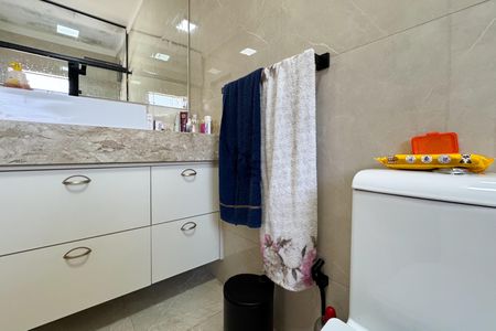 Casa para alugar com 206m², 3 quartos e 2 vagasBanheiro - Suíte