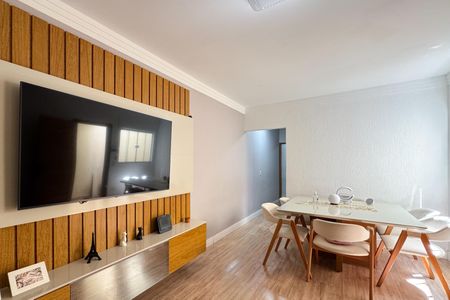 Casa para alugar com 206m², 3 quartos e 2 vagasSala