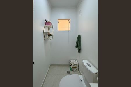 Casa para alugar com 206m², 3 quartos e 2 vagasLavabo 