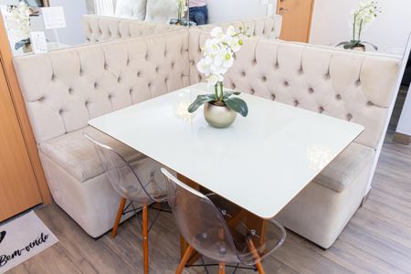 Sala de apartamento para alugar com 2 quartos, 1176902m² em Campo Grande, Rio de Janeiro