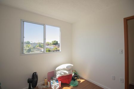 Quarto 2 de apartamento para alugar com 2 quartos, 48m² em Amendoeira, São Gonçalo