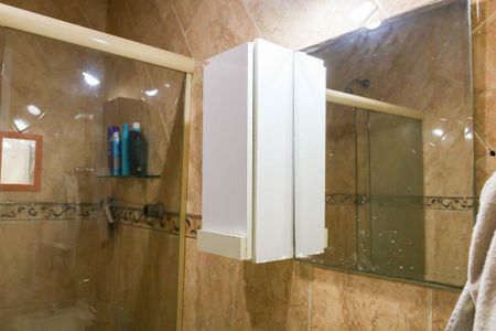 Apartamento à venda com 70m², 2 quartos e 1 vagaBanheiro Social