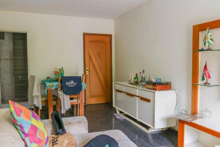 Apartamento à venda com 70m², 2 quartos e 1 vagaSala