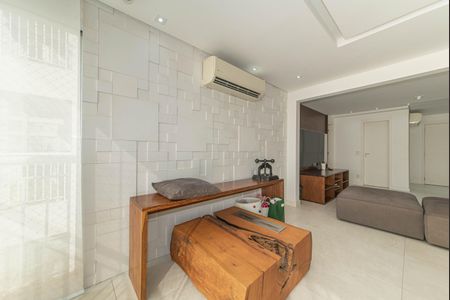 Varanda de apartamento à venda com 3 quartos, 160m² em Santo Amaro, São Paulo