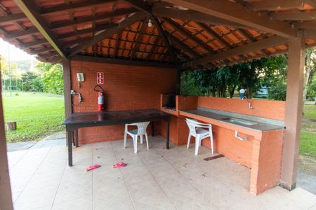 Casa de condomínio à venda com 240m², 4 quartos e 3 vagasÁrea comum