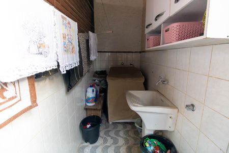 Casa de condomínio à venda com 240m², 4 quartos e 3 vagasÁrea de Serviço