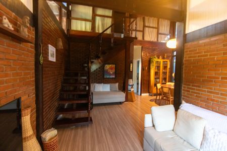 Sala de casa de condomínio à venda com 4 quartos, 240m² em Várzea das Moças, Niterói