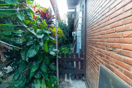 Casa de condomínio à venda com 240m², 4 quartos e 3 vagasÁrea externa