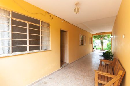 Casa para alugar com 68m², 2 quartos e 1 vaga Casa para alugar com 68m², 2 quartos e 1 vagaEntrada