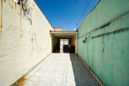 Casa à venda com 59m², 1 quarto e 2 vagas Casa à venda com 59m², 1 quarto e 2 vagasGaragem